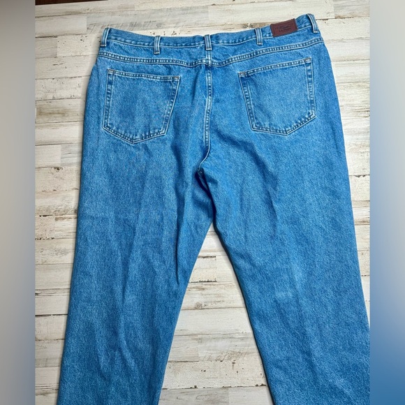 L.L. Bean Blue Standard Fit Straight Leg Denim Jeans Men's 44x28 - Picture 9 of 10